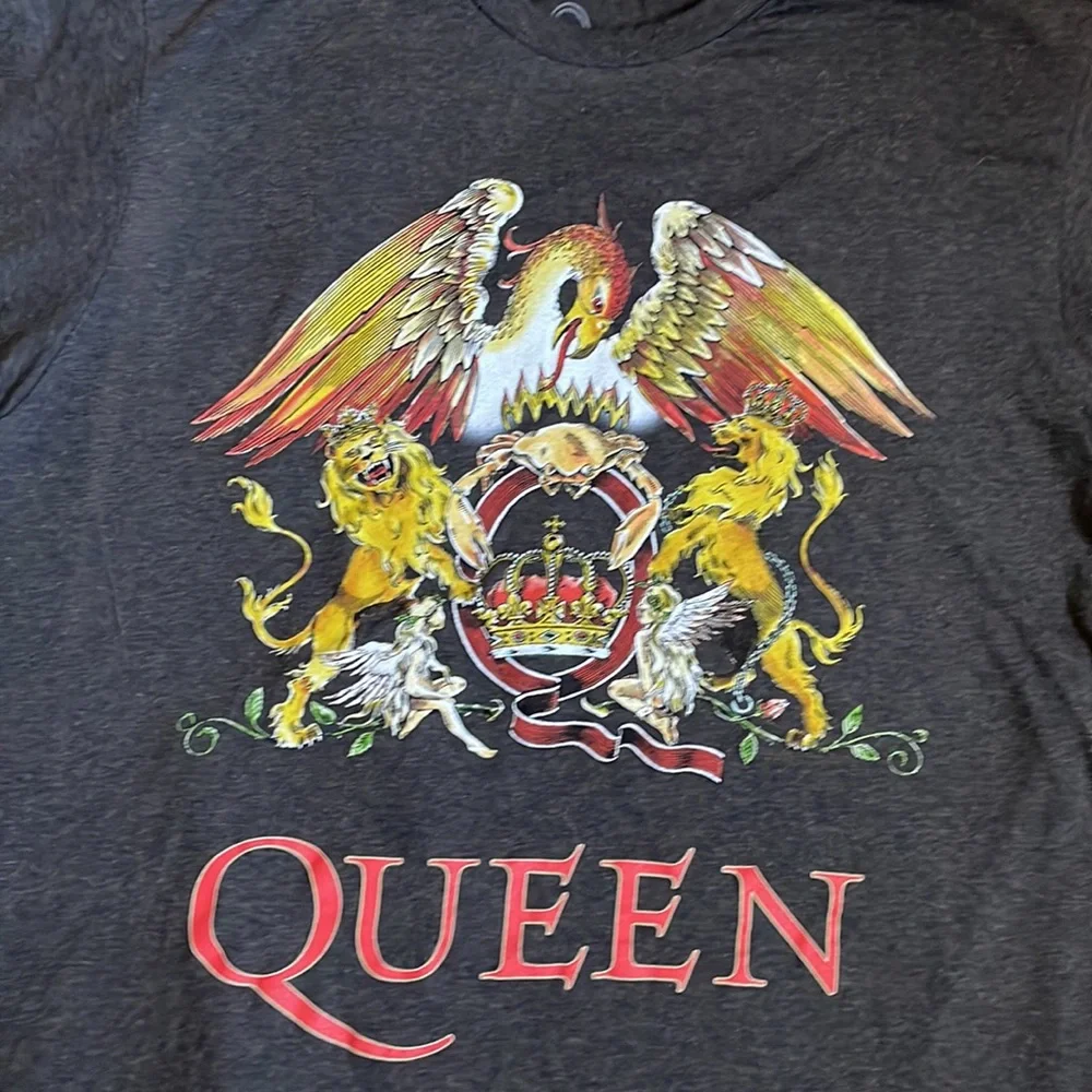 Queen tee - Picture 2 of 3
